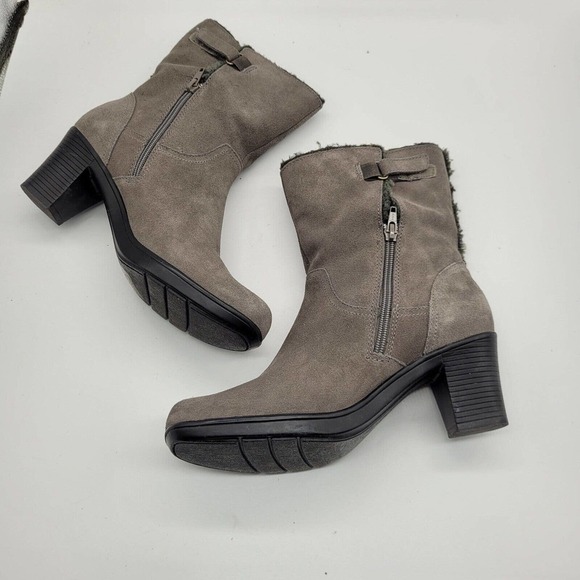 CLARKS womens 9 brown Suede Dream Darling Bendables Ankle Bootie heel boots cuff - Picture 4 of 8